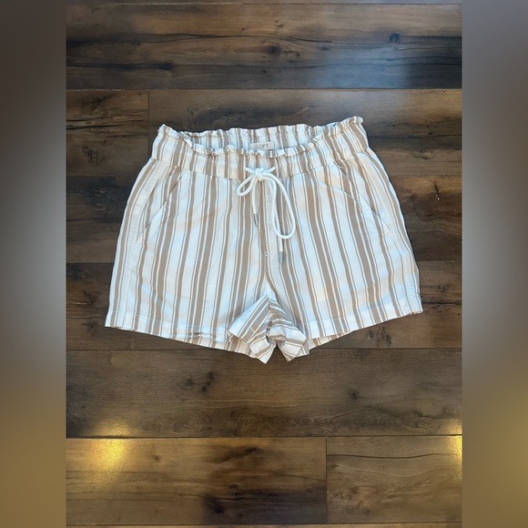 LOFT Striped Lyocell Paperbag Waist Shorts S | Summer Casual Neutral Beach - Picture 2 of 6